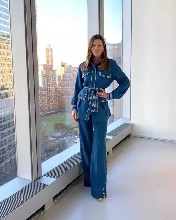 Fendi blue pants worn by Jessica Biel on the Instagram account @jessicabiel