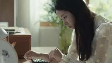 Keily Vestido de túnica de seda marfil de manga larga usado por Yoo Jin-Kang (Jung So-min) en The Smile Has Left Your Eyes Episodio 1