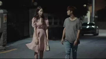 Vestido rosa usado por Yoo Jin-Kang (Jung So-min) en The Smile Has Left Your Eyes Episodio 3