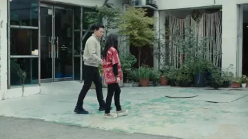 Adidas Originals Black Sneakers usadas por Yoo Jin-Kook (Park Sung-woong) en The Smile Has Left Your Eyes Episodio 6