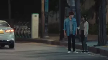 Leah Slip On R1641 usado por Yoo Jin-Kang (Jung So-min) en The Smile Has Left Your Eyes Episodio 5