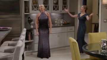 Se­quin Gown worn by Jill (Jaime Pressly) in Mom Season 7 Episode 15