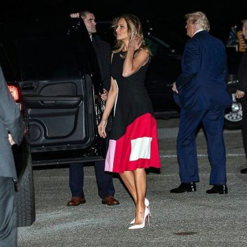 Novis Sleeve­less A Line Dress worn by Melania Trump Arriving in Palm Beach, Florida, February 14, 2020
