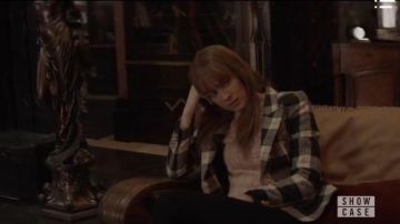 Patch Plaid Wool Blazer usado por Alice (Rachel Skarsten) en Batwoman Temporada 1 Episodio 12