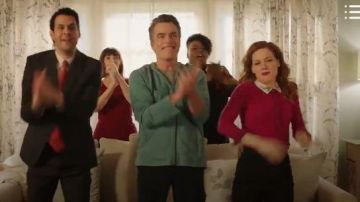 Em­broi­dered Bird Blouse worn by Zoey (Jane Levy) in Zoey's Extraordinary Playlist Season 1 Episode 2