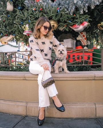 Bal­let Flats of Stephanie on the Instagram account @stephaniehlam