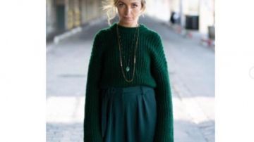 Le pantalon à pinces fluide vert de Amélie Etasse sur son compte Instagram