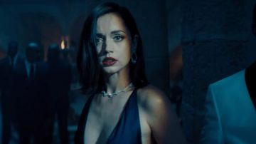 Chopard Green Carpet Collection earrings set with 14 carats of diamonds worn by Paloma (Ana de Armas) as seen in No Time to Die