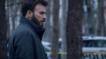 Grey coat of Andy Barber (Chris Evans) in Defending Jacob (Season 1)