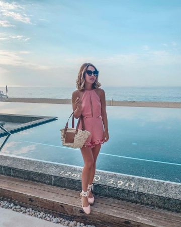 Barboteuse Rose de Stéphanie sur l'Instagram account @stephaniehlam