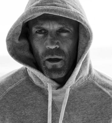 Grey Pullover Hoodie worn by Jason Statham on the Instagram account @jasonstatham