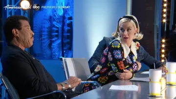 The greenhouse head black, worn by Katy Perry in American Idol (February 2020)