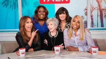 Rebecca taylor Ve­g­an Leather Dress worn by Carrie Ann Inaba on The Talk February 18, 2020