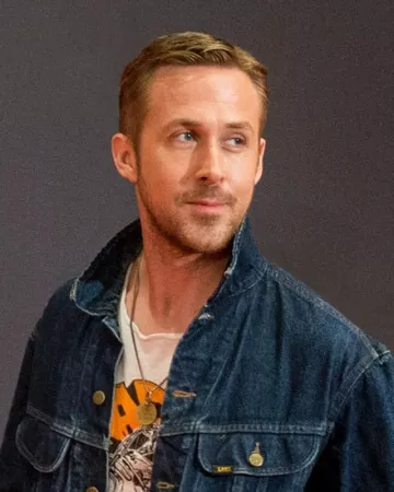 Lee Men's Denim Jacket worn by Ryan Gosling on the Instagram account @goslingdaily