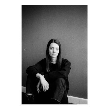 Black Fleece Sweatshirt worn by Tanya Reynolds on the Instagram account @tanyaloureynolds