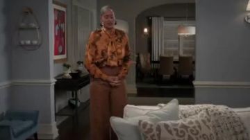 Plaid Laine Pantalon porté par arc-en-ciel Johnson (Tracee Ellis Ross), en black-ish Saison 6 Épisode 16