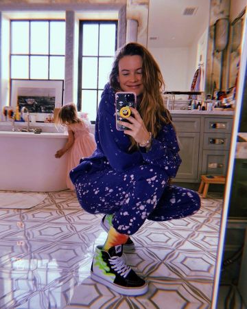 Vans Sk8 Hi Flamme Sneaker porté par Behati Prinsloo Instagram le 19 février 2020