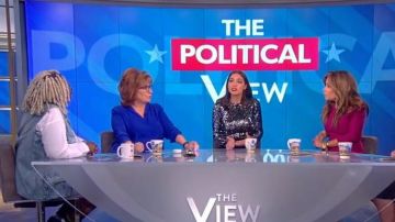 Magnolia pearl Denim Vest worn by Whoopi Goldberg on The View February 19, 2020