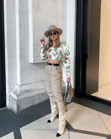 Pantalones Chino de Chloe Rose en la cuenta de Instagram @allchloerose