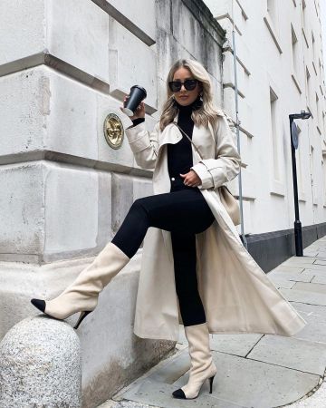 Top de punto negro de Chloe Rose en la cuenta de Instagram @allchloerose