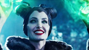 The reply of the horns of Maleficent (Angelina Jolie) in Evil : The Power of Evil