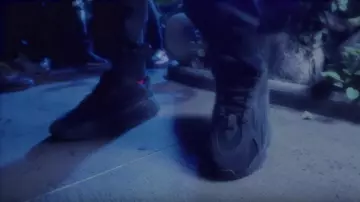 Sneakers Yeezy Boost 700 V2 "Vanta" made by Oli in his clip Dioscuri (Freestyle)