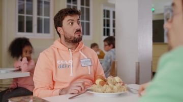Sudadera con capucha naranja desteñida de Ludovik Day en LUDOVIK en COLO