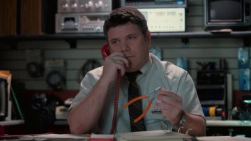La montre vintage de Bob Newby (Sean Astin) dans Stranger Things S02E03