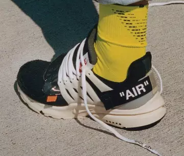 Nike Air Presto blanquecina en la cuenta de Instagram de @caminotv