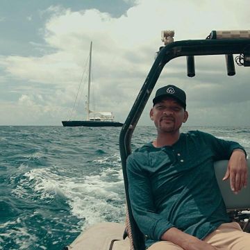Long-Sleeve Henley Shirt worn by Will Smith on the Instagram account @willsmith