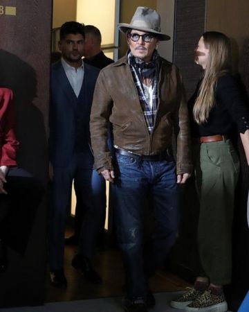 Botas de correa Brown Monk usadas por Johnny Depp Minimata Conferencia de prensa 21 de febrero de 2020