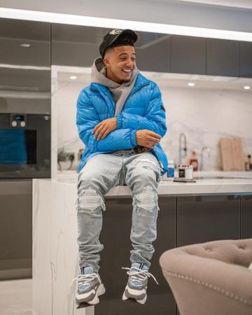 Zapatillas Dior usadas por Jadon Sancho en la cuenta de Instagram de @sanchooo10
