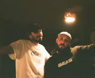 T-shirt Madame Claude de Lomepal sur le compte Instagram de @antoinelomepal