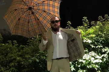 Umbrella Burberry of Caballero on the account Instagram of @caballerobxl