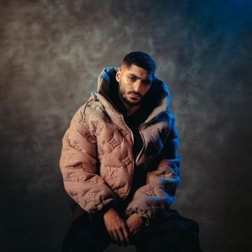 Doudoune Louis Vuitton portée par Sneazzy sur le compte Instagram de @sneazzysneazzy