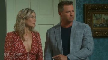 Caroline constas Syros Smockée Imprimée Robe portée par Kristen DiMera (Eileen Davidson) comme on le voit dans les Jours de Notre Vie 21 février 2020
