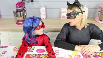 Masque de Ladybug dans la vidéo ♡• NOUS CONNAISSEZ VOUS VRAIMENT ? | MISSION MIRACULOUS •♡