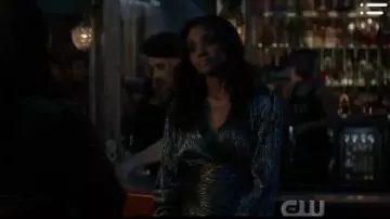 Sil­ver Metal­lic Vneck Mi­ni Dress worn by Sophie Moore (Meagan Tandy) in Batwoman Season 1 Episode 13