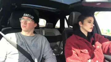 Black Bonnet of Jimmy Labeeu in LABEEU - SMALL-CAR RIDE 5