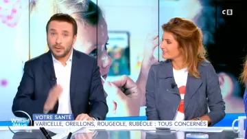 Camiseta de caroline ithurbide en la boca en William al mediodía del 25 02 2020