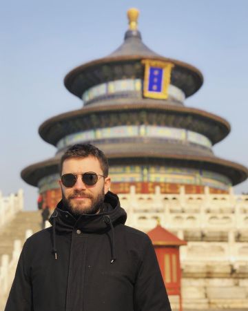 The coat Carhartt Cyprian on the account Instagram of @6pri1