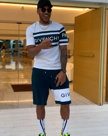 The white socks Givenchy worn by Corentin Tolisso on his account Instagram @corentintolisso