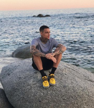 Les Nike Presto Orange de Gregory van der Wiel sur le compte Instagram de @gregoryvanderwiel