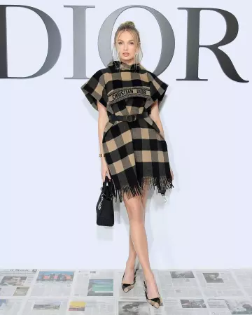 Dior Black Leather Mon­taigne Belt worn by Romee Strijd Dior Show in Paris February 25, 2020