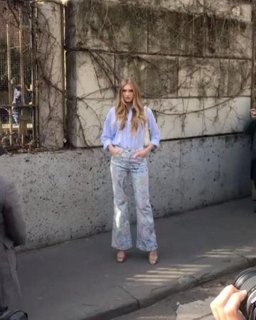 Sandalias Etro Suede & Ayers usadas por Romee Strijd Etro Show 21 de febrero de 2020