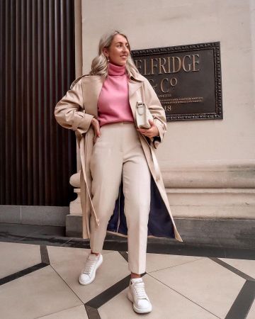 Jumper Pink de Katie Peake en la cuenta de Instagram @thesilvermermaidxo