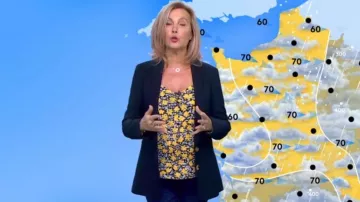 La veste de tailleur noire de Fabienne Amiach dans Météo de France 3 le 26.02.2020