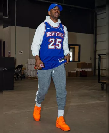 Chris Paul: Clothes, Outfits, Brands, Style and Looks