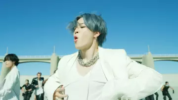 Tecu­atl Neck­laces worn by Jimin in the music video BTS (방탄소년단) 'ON' Kinetic Manifesto Film : Come Prima