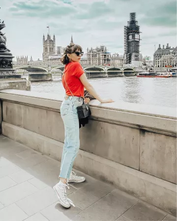 Skinny Jeans of Gabie en la cuenta de Instagram @gabriellebassett
